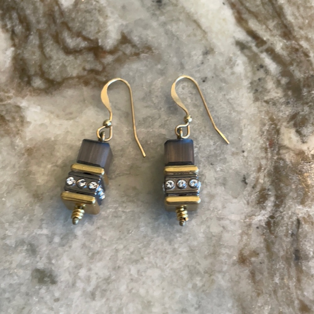 Brighton stunning stacked square earrings. Black, gold and crystals. Perfect !